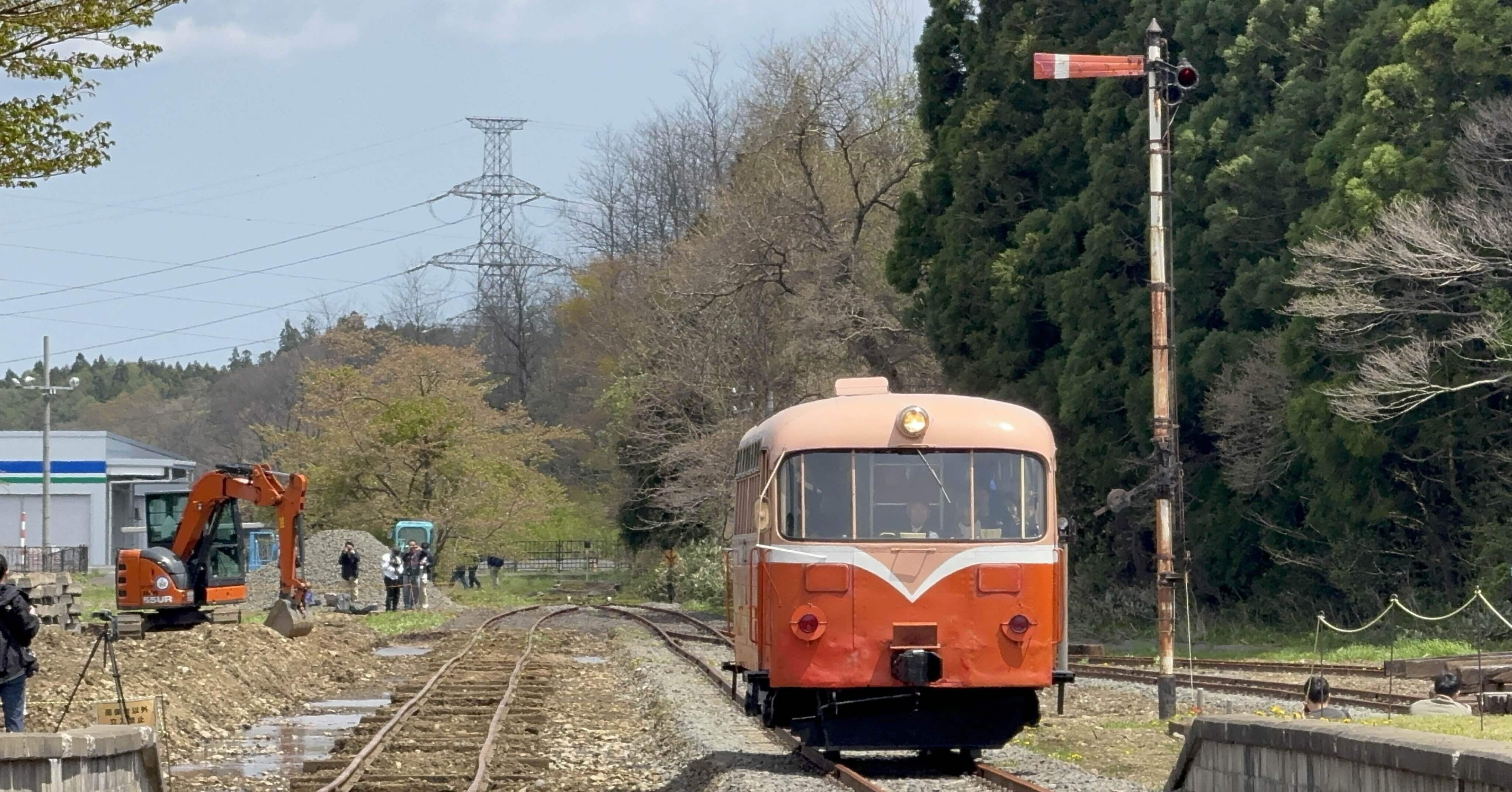 東北大巡回2025初夏(4)・七戸でレールバスとあそぼう｜Shinji.W