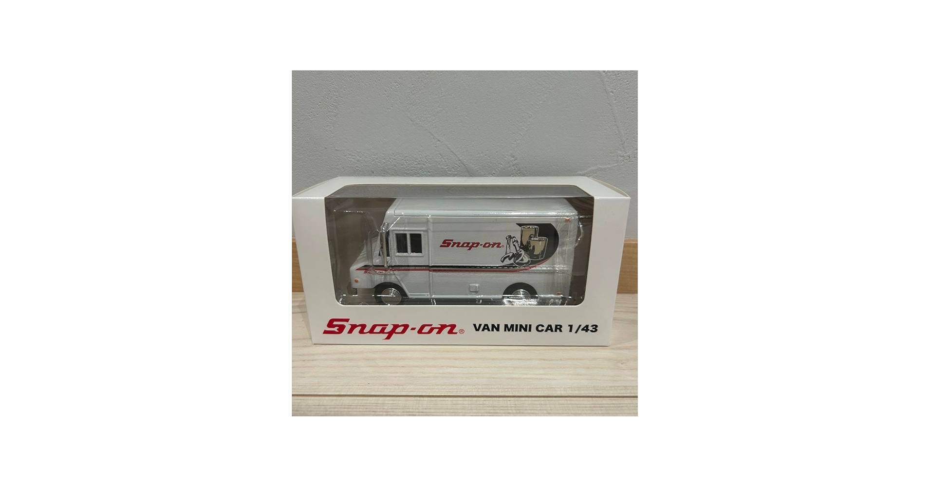 Amazon.co.jp: スナップオン Snap-on バン ミニカー 1 43 : 車＆バイク