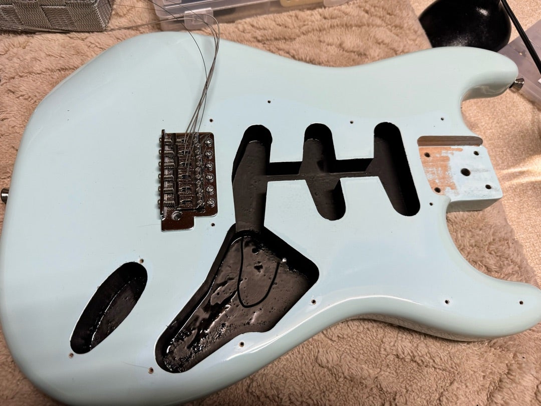 Bacchus BST-1 フロント、センターPU交換 | ギターいじりは楽しい！