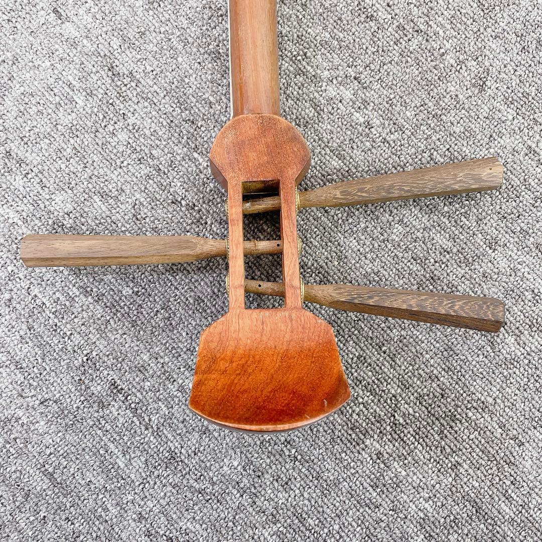 三味線 花梨 延棹 丸打胴 中棹 角胸 正寸 人工皮