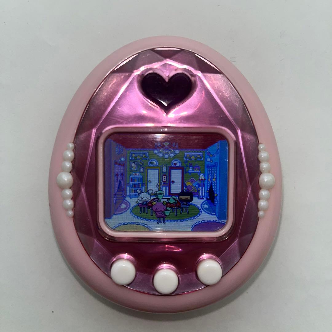 おうち で　たまごっち　ピンク　もっとiD!おうちdeたまごっちステーション+ バンダイ 商品・サービスサイト | もっとiD!おうちdeたまごっち