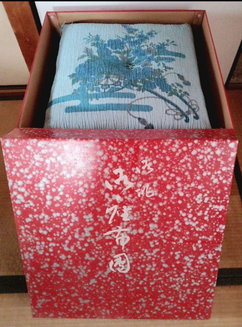 ✩新品未使用 春夏用 サラッと　高級 婚礼 座布団 房付き 5枚セット 布団 肌掛け布団 夏布団 掛け布団 夏用 肌に優しい洗える布団 夏